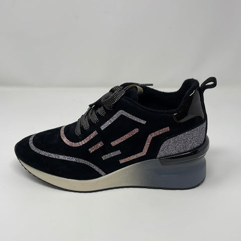 Mam'zelle Trainer. Pink/Silver trim.