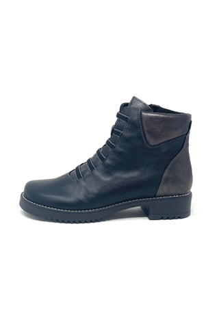 Valerias Flat Ankle Boot